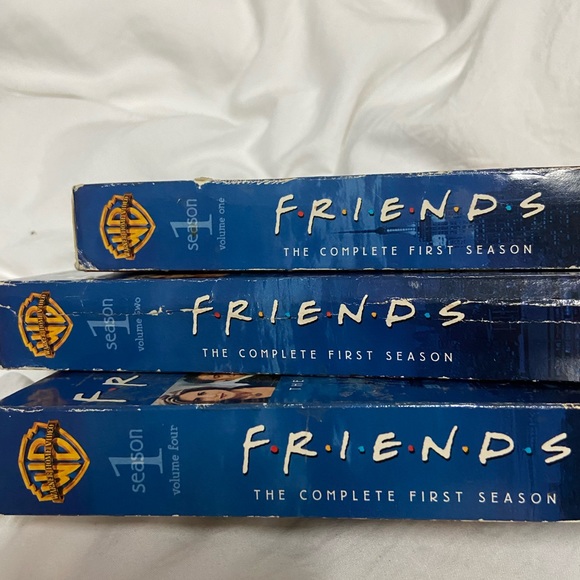 FRIENDS: Season One (vol 1, 2 and 4) VHS Box Set - Picture 2 of 3